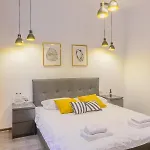 Chateau: Upscale In Bucharest's Historical Center! Apartahotel