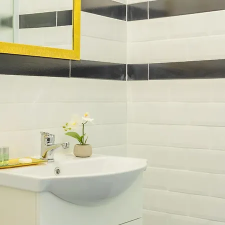 Aparthotel Chateau: Upscale In Bucharest's Historical Center!