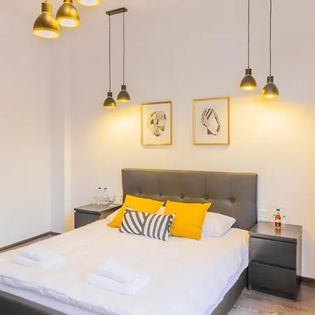 Chateau: Upscale In Bucharest's Historical Center! Aparthotel 3*
