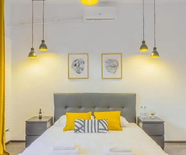 Ξενοδοχείο με διαμερίσματα Chateau: Upscale In Bucharest's Historical Center! Βουκουρέστι