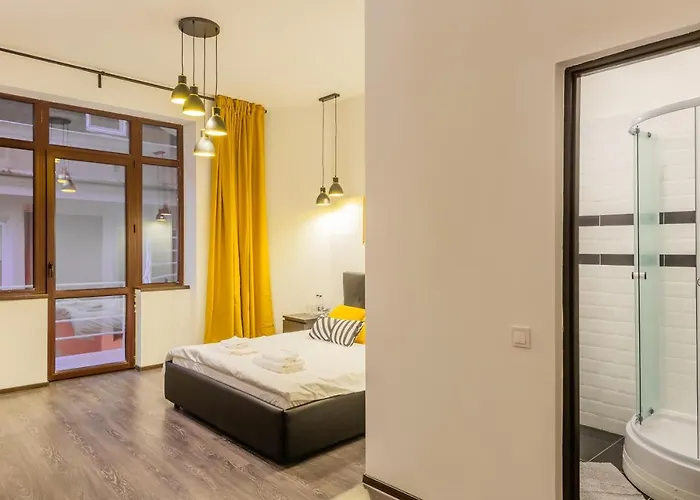 Chateau: Upscale In Bucharest's Historical Center! Bukarest