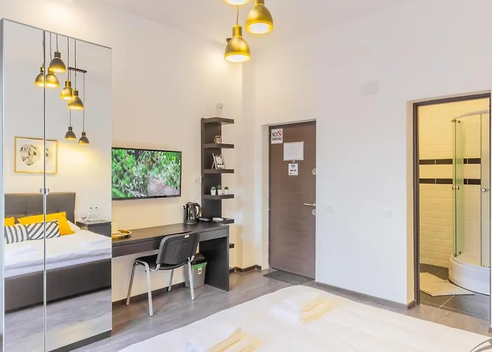 Chateau: Upscale In Bucharest's Historical Center! Ξενοδοχείο με διαμερίσματα