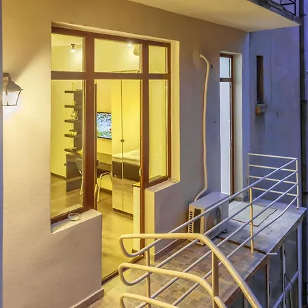 Chateau: Upscale In Bucharest's Historical Center! Aparthotel Bucharest
