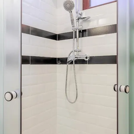 Chateau: Upscale In Bucharest's Historical Center! Bukareszt