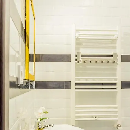 Chateau: Upscale In Bucharest's Historical Center! Bukareszt