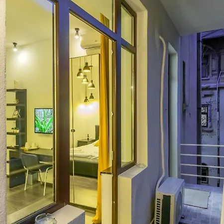 Chateau: Upscale In Bucharest's Historical Center! Hotel apartamentowy